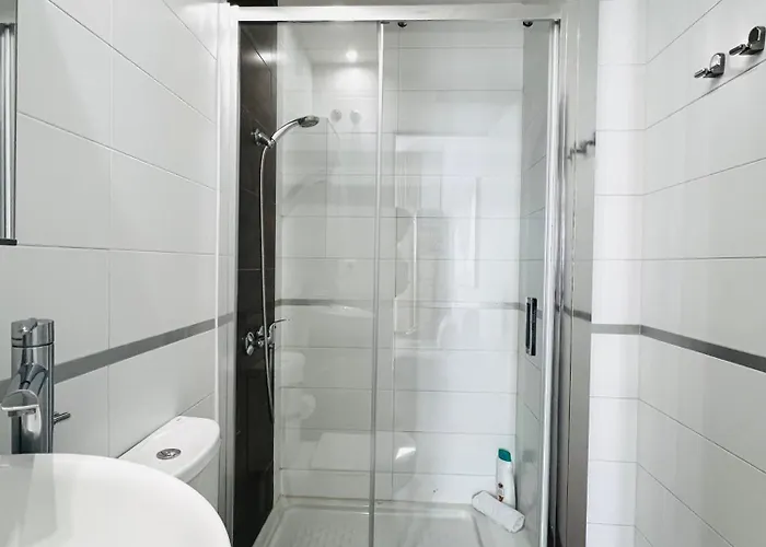 Calderon Iii Deluxe Sinesedesignhomes Málaga